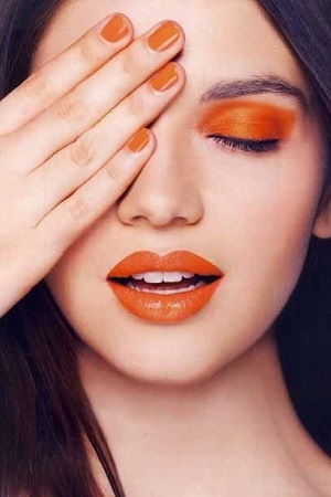 01-10-2014-14-27-48elle-indonesia-november-2011-beauty-orange-look.jpg